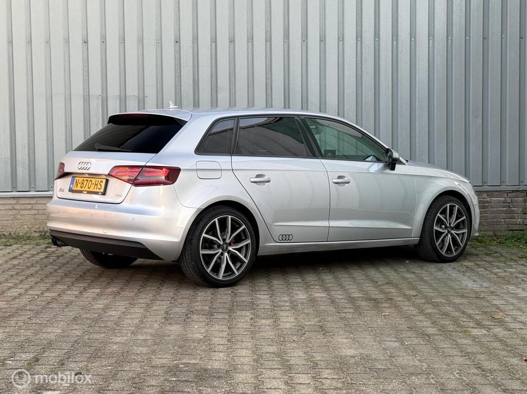 Audi A3 Sportback 1.4 TFSI | Leder | Stoelverw. | PDC | LMV, Voorwielaandrijving, Euro 5, Zwart, 4 cilinders
