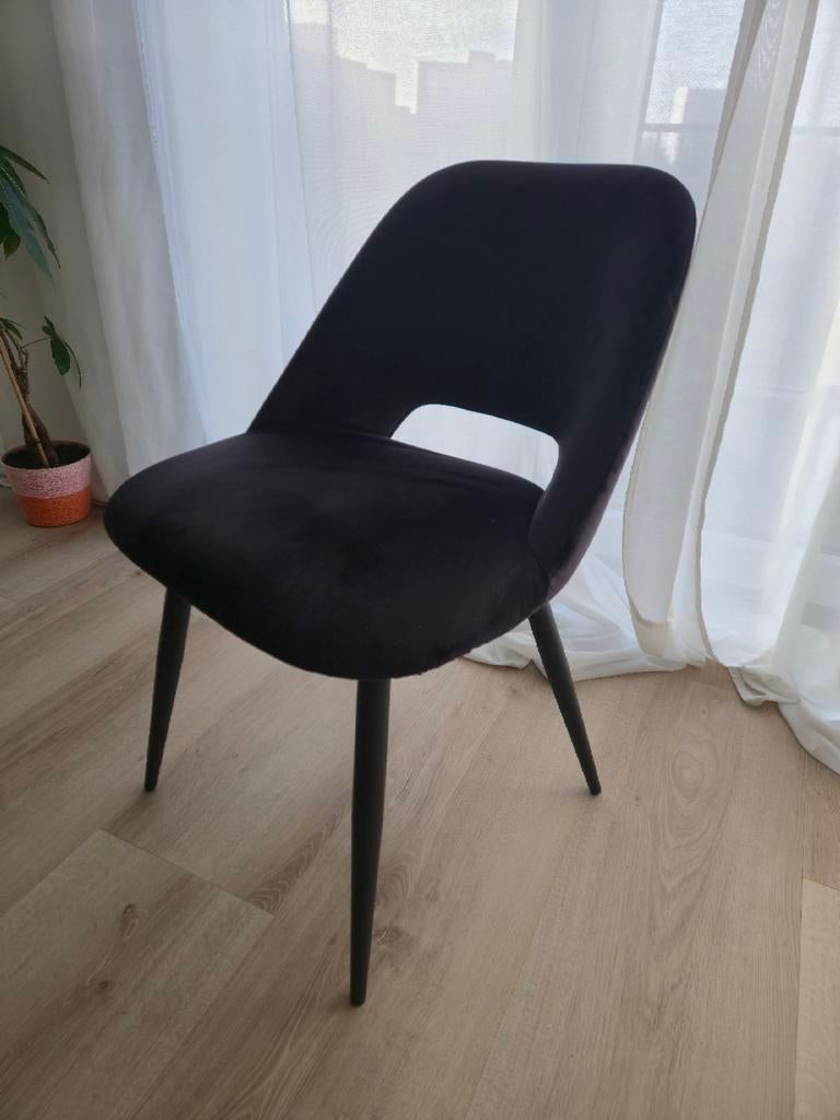 Vier velvet zwarte stoelen, Huis en Inrichting, Stoelen, Ophalen, Zo goed als nieuw, Zwart, Vier