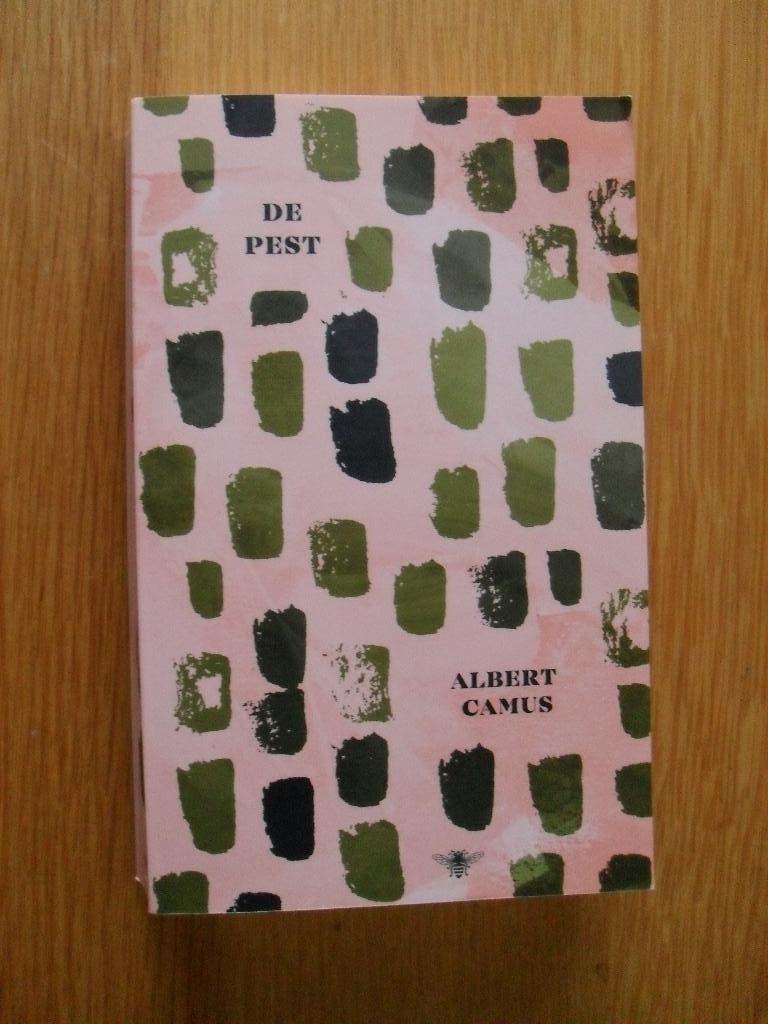 De pest van Albert Camus, Ophalen of Verzenden, Gelezen