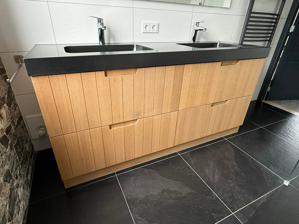 Badkamermeubel met 2 GROHE kranen, spiegel en LED verlichtin, Ophalen, 150 tot 200 cm, Zo goed als nieuw, Minder dan 100 cm