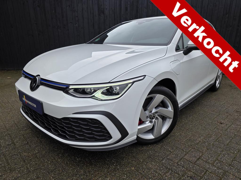 Volkswagen Golf 1.4 eHybrid GTE (bj 2021, automaat), Gebruikt, 4 cilinders, Wit, 1527 kg