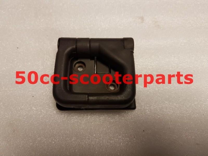 Helmhaak Derbi Hunter 00G06301111 Gebruikt, Ophalen of Verzenden, -, -, -