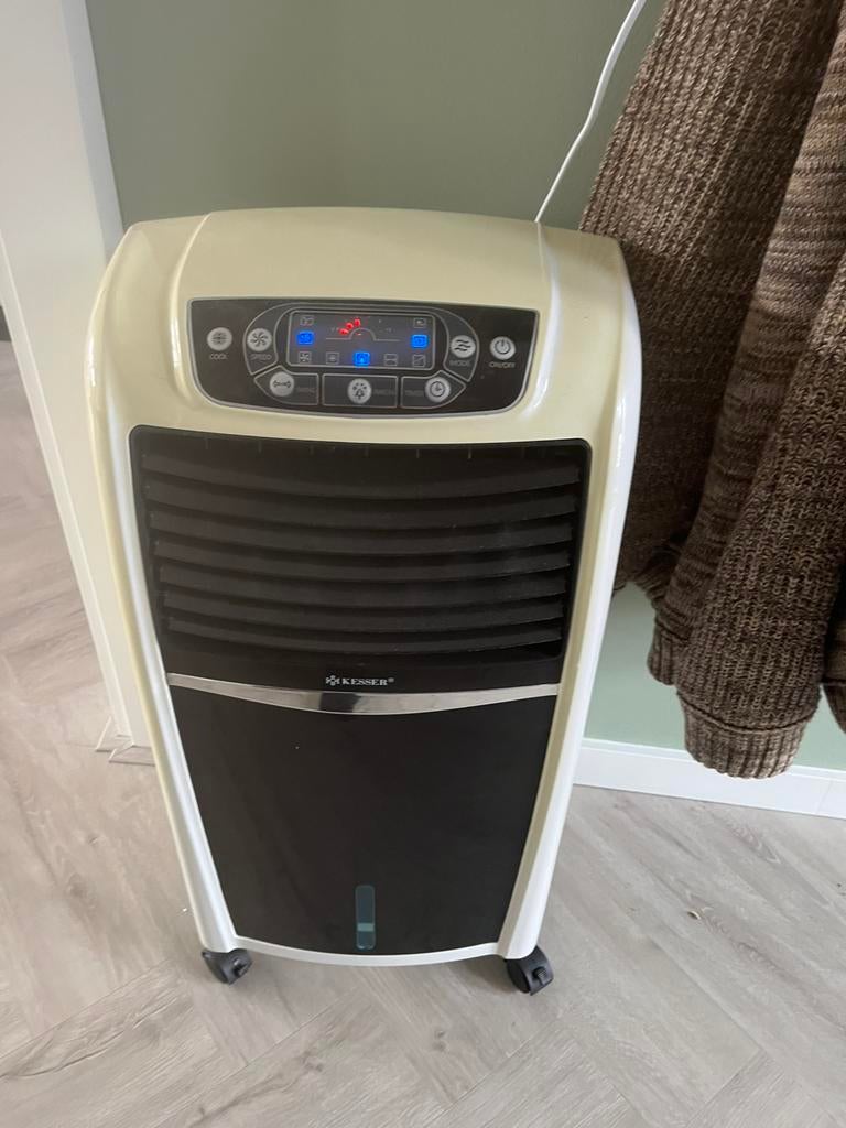 Kesser KKA-1107 mobiele airco, Ophalen, Minder dan 60 m³, 3 snelheden of meer, Zo goed als nieuw