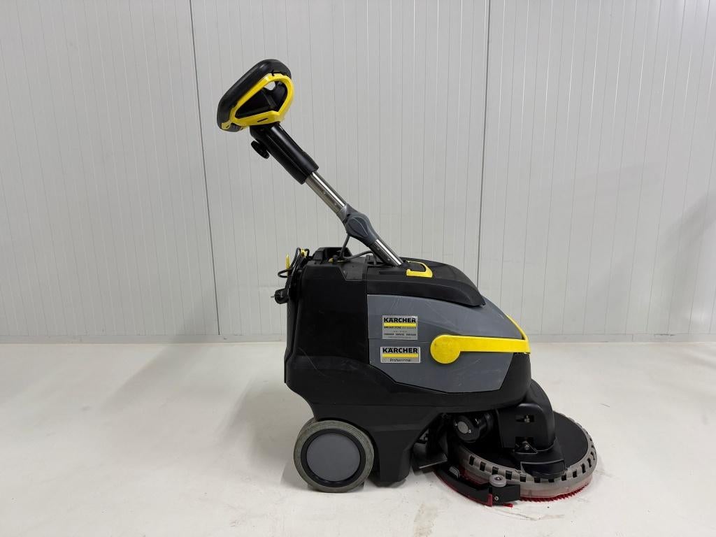 KARCHER SCHROBMACHINE BD 38/12 C Bp Pack, Ophalen of Verzenden, Zo goed als nieuw, Schrobmachine