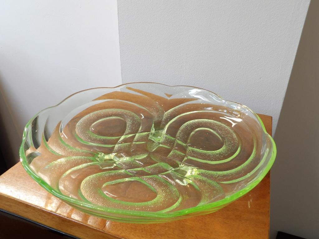 Art Deco Walther Uranium Glas Schaal, Antiek en Kunst, Antiek | Glas en Kristal, Ophalen of Verzenden