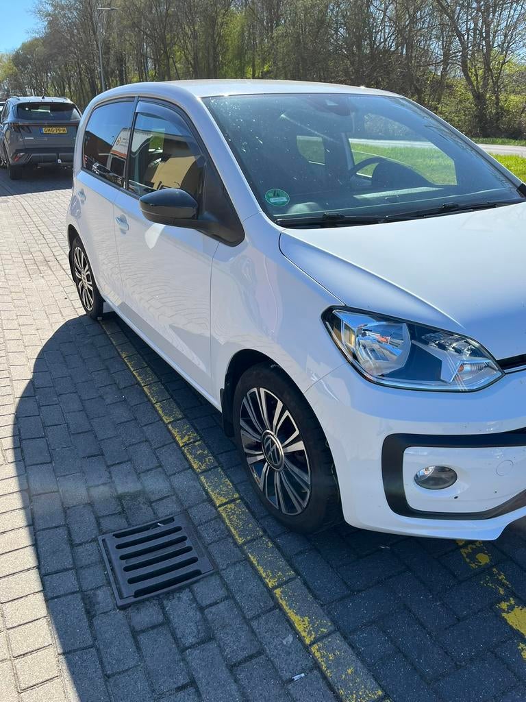 Volkswagen up! 1.0 camera/stoelverwarming, Voorwielaandrijving, Stof, USB, Wit