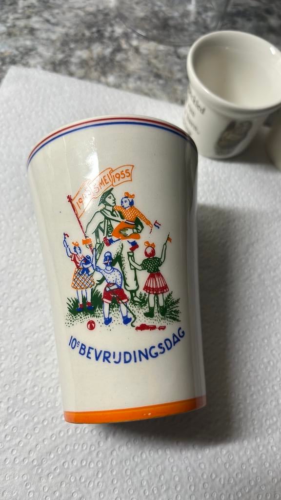 Bevrijdings beker, Ophalen of Verzenden, Zo goed als nieuw, Servies
