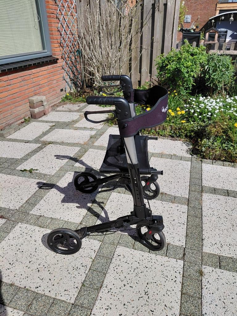 Lichtgewicht inklapbare rollator, Diversen, Rollators, Ophalen, Lichtgewicht, Gebruikt