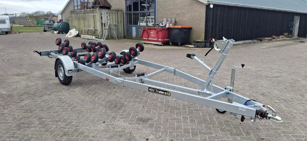 Roll up Easy roller HDV Marlin trailer Voor elk type boot !!, Watersport en Boten, Boottrailers, Ophalen, Minder dan 1500 kg, 6 tot 9 meter