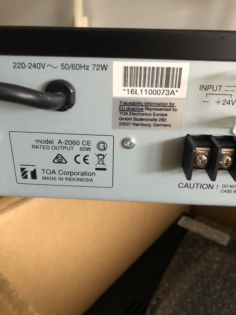 TOA versterker A-2060 CE + plafond luidsprekers, Ophalen, Zo goed als nieuw