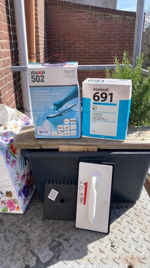 Eurocol akkit tegellijm en flex voegmortel, Ophalen, Overige materialen, Wandtegels, Minder dan 20 cm