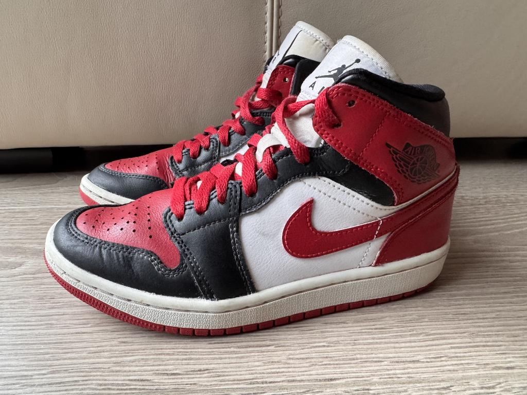 Nike Air Jordan 1 Mid Wmns 'Alternate Bred Toe' BQ6472 36,5, Nike Air Jordan, Ophalen of Verzenden, Sneakers of Gympen, Gedragen