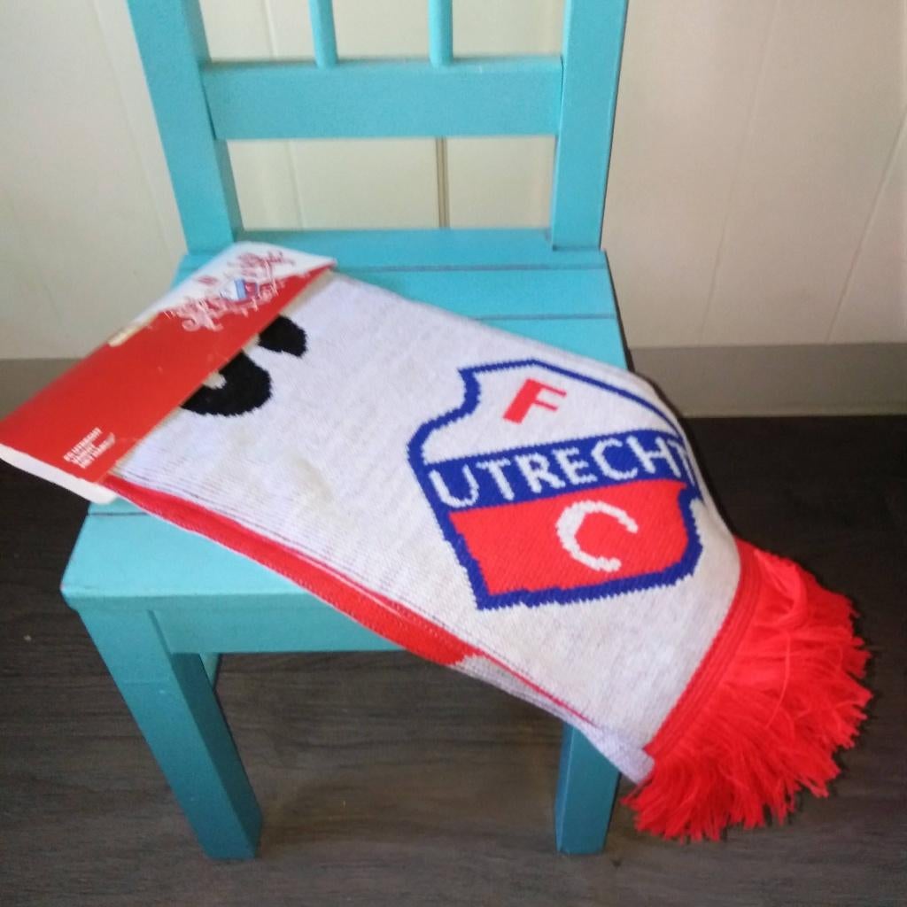 FC Utrecht sjaal cupfighters, Ophalen, Zo goed als nieuw, F.C. Utrecht, Vaantje of Sjaal
