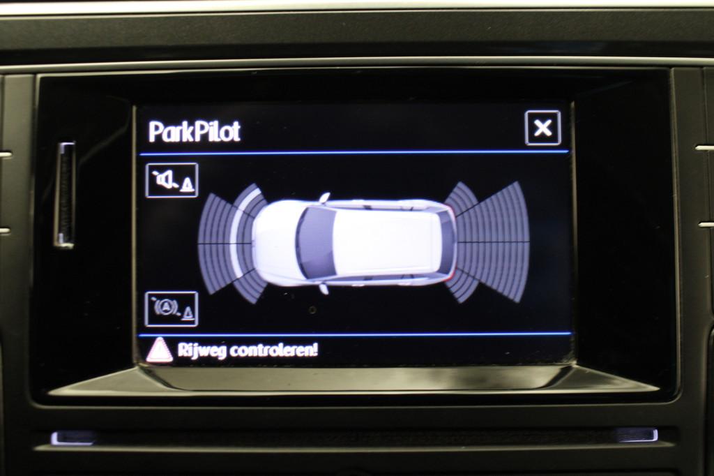 Volkswagen Tiguan 1.4 TSI Comfortline *Pasen Geopend!*, Auto's, Volkswagen, Voorwielaandrijving, Stof, Gebruikt, 4 cilinders