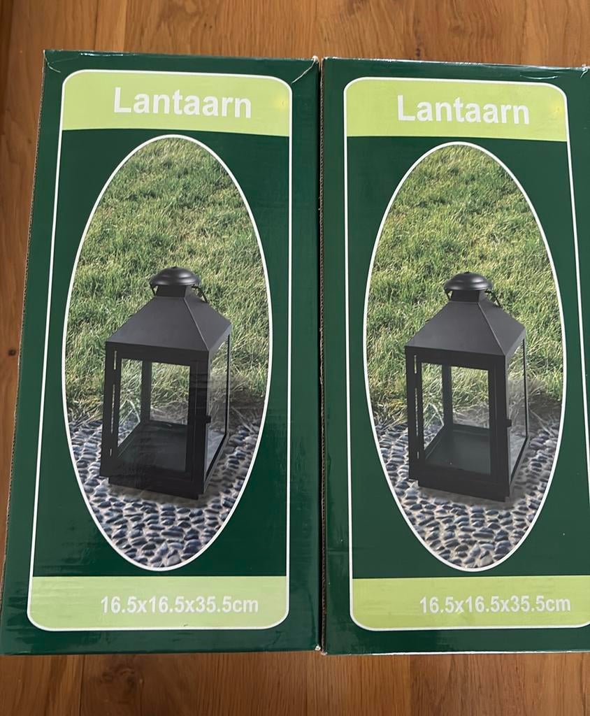 Lantaarns zwart 2 x en zes kaarsen !, Tuin en Terras, Ophalen, Zo goed als nieuw