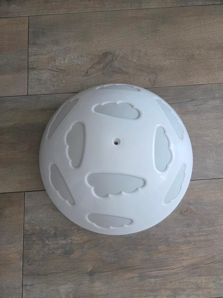 Babylamp ikea wit met wolkjes, Kinderen en Baby's, Ophalen, Zo goed als nieuw, Lamp