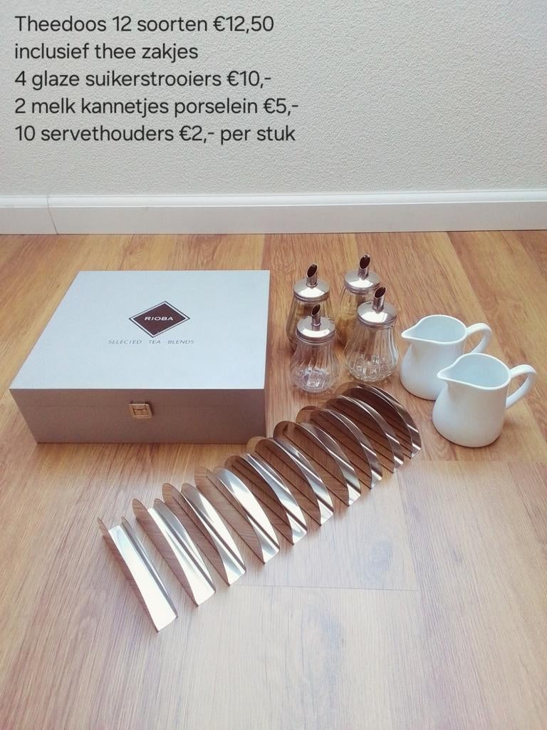 Suikerstrooiers, melkkannetjes, hotel servies en bio wegwerp, Huis en Inrichting, Keuken | Servies, Overige materialen, Gebruikt