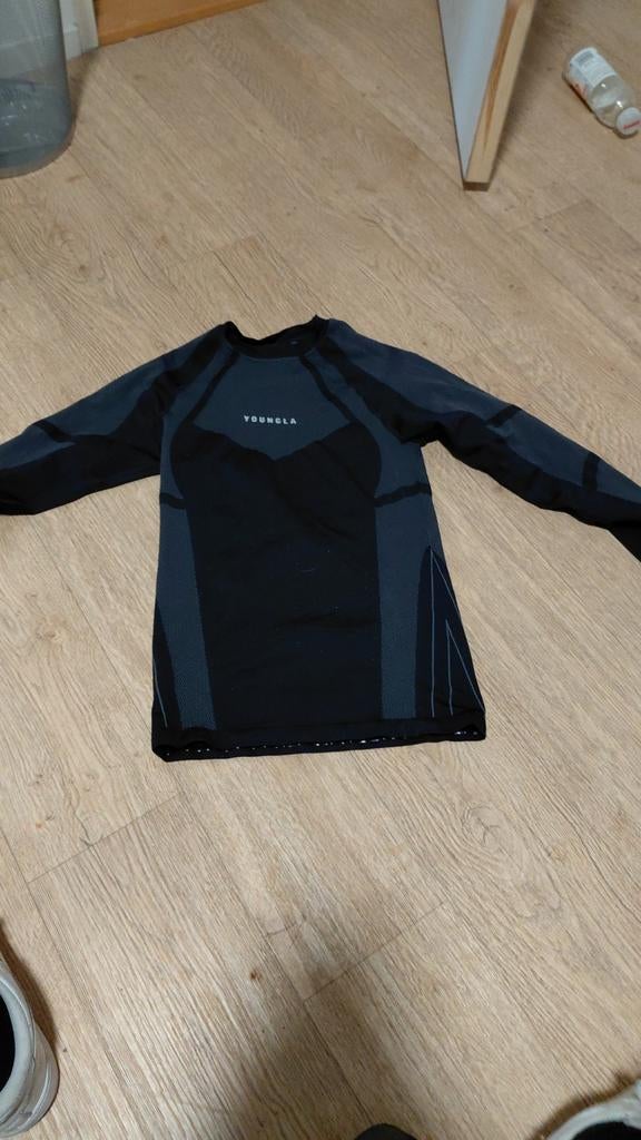 Youngla Gym Compressie Longsleeve Maat M - Zo goed als nieuw, Youngla, Fitness, Maat 48/50 (M), Zwart