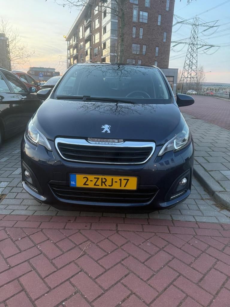 Peugeot 108 1.0 12V E-vti 51KW 5DR 2015 Blauw, Voorwielaandrijving, Stof, Origineel Nederlands, Handgeschakeld