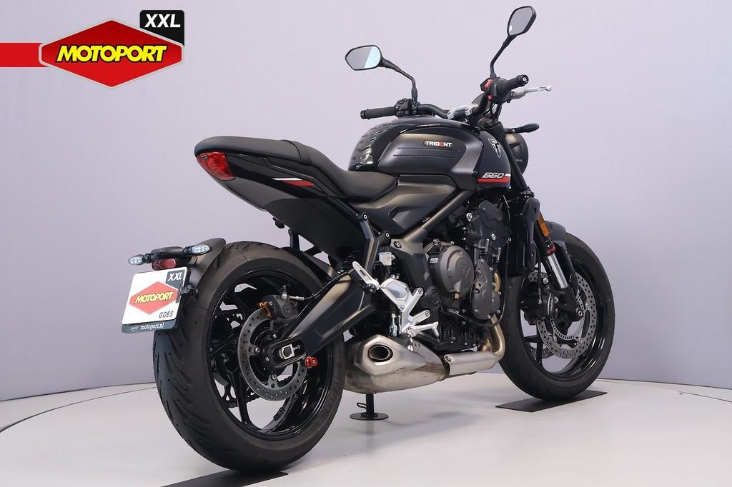 Triumph Trident 660 - foto 3