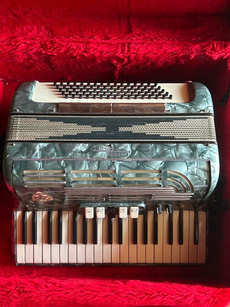 Vintage Charron Freres Accordeon - Toetsaccordeon, Muziek en Instrumenten, Overige merken, Gebruikt, Overige formaten, Met koffer