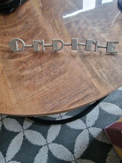 Vintage Renault Ondine embleem, Ophalen of Verzenden