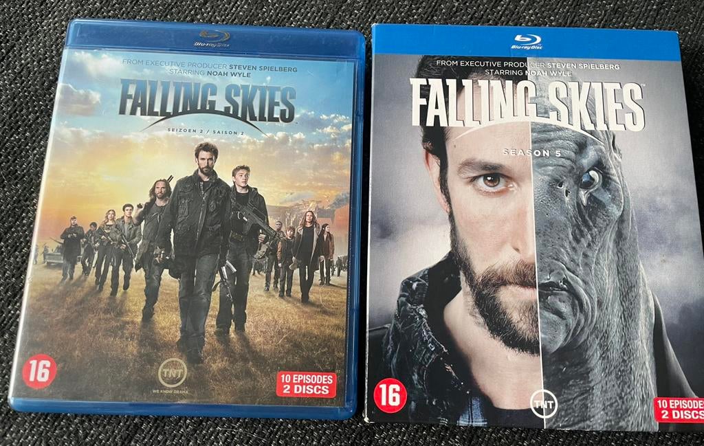 Falling Skies Seizoenen 2 en 5 (Blu-Ray), Ophalen of Verzenden, Zo goed als nieuw, Tv en Series, Boxset