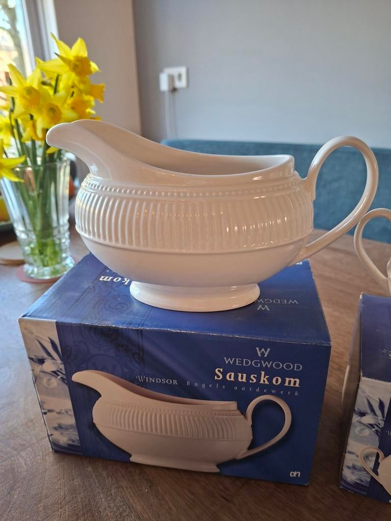 Sauskom wedgewood windsor 2x, Huis en Inrichting, Keuken | Servies, Ophalen, Nieuw, Kom(men), Wedgwood