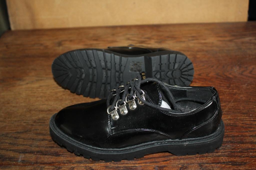 zwarte glans veterschoen mt 36 KOOPJE, Schoenen met lage hakken, ., Zwart, Nieuw