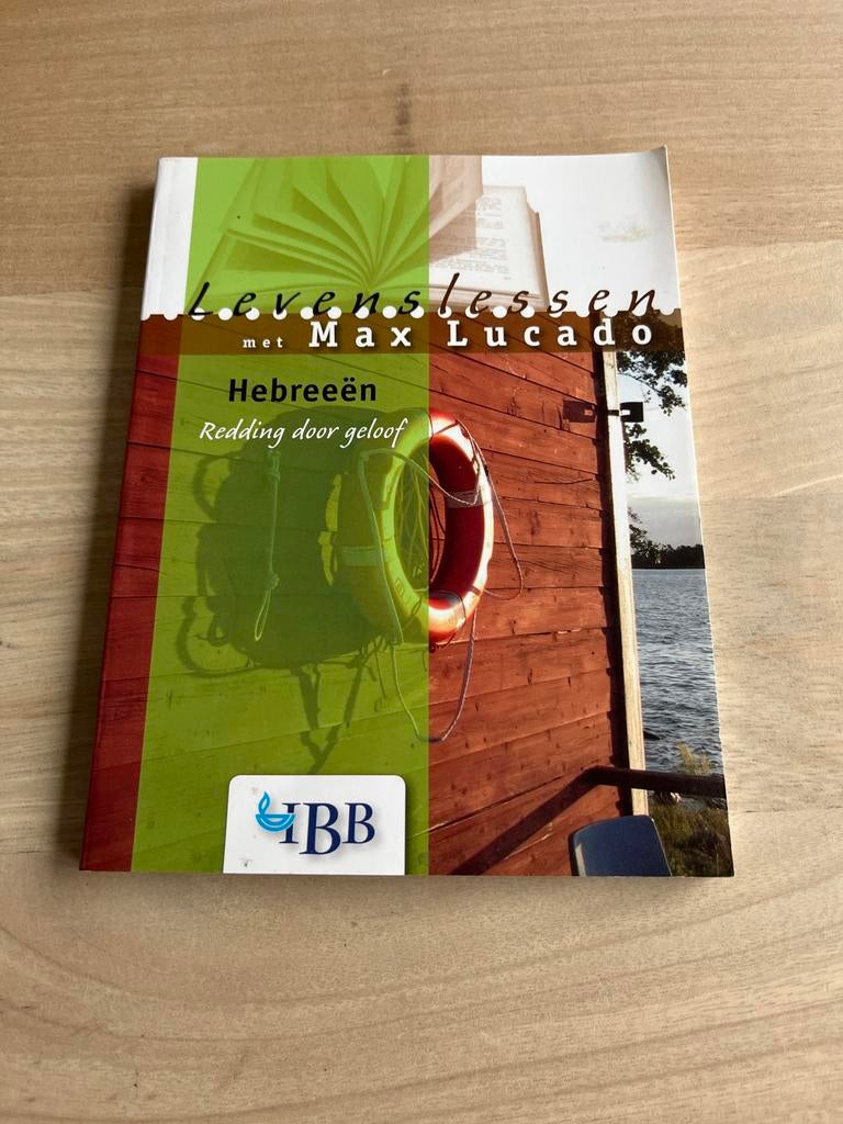 Levenslessen met Max Lucado - Hebreeën, Ophalen of Verzenden, Zo goed als nieuw, Christendom | Katholiek