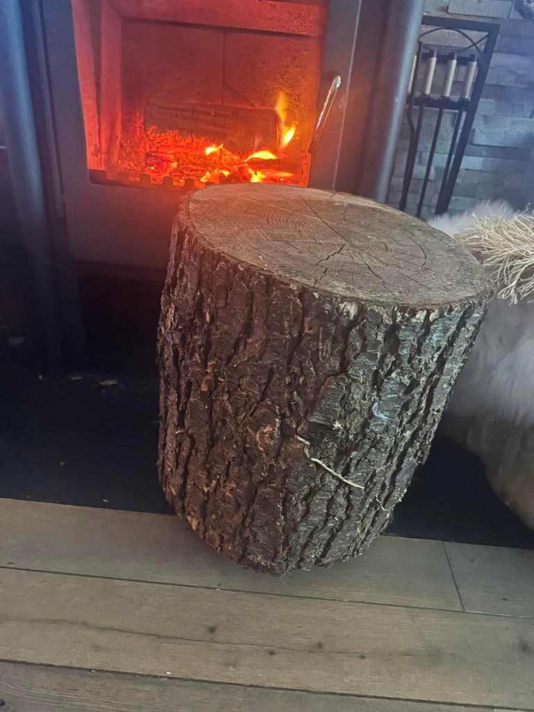Boomstam bijzettafel met wieltjes, Huis en Inrichting, Krukjes, Ophalen, Gebruikt, Hout
