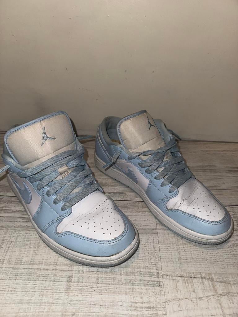 Air jordan 1 low blauw, Blauw, Ophalen of Verzenden, Sneakers of Gympen, Gedragen