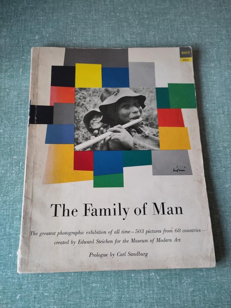 The Family of Man - MoMA 1955, Boeken, Kunst en Cultuur | Fotografie en Design, Ophalen of Verzenden