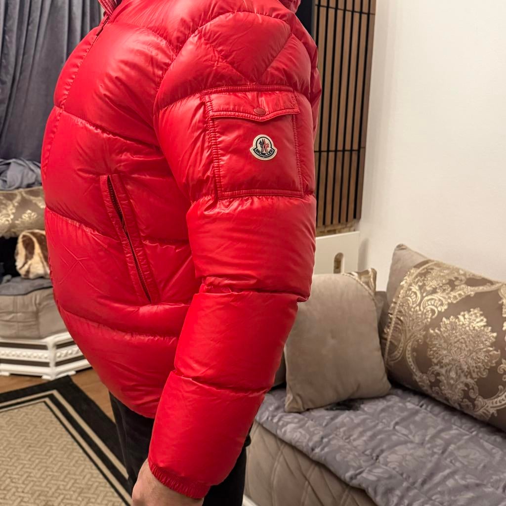 Moncler winter jas, Ophalen of Verzenden, Zo goed als nieuw, Zwart