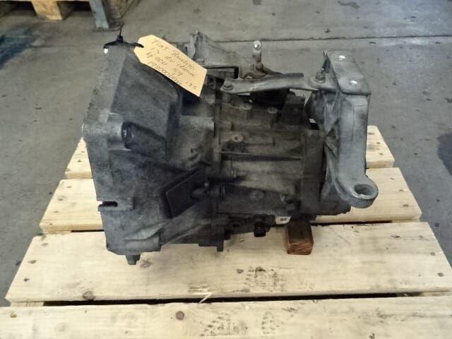 Versnellingsbak Fiat Punkto A13DTE 1.3 diesel bj 2011 5 gang, Auto-onderdelen, Ophalen of Verzenden, Gebruikt, Fiat