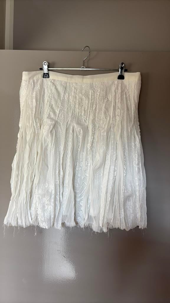 Witten kanten rok m/l, Maat 38/40 (M), Wit, Ophalen of Verzenden, Zo goed als nieuw