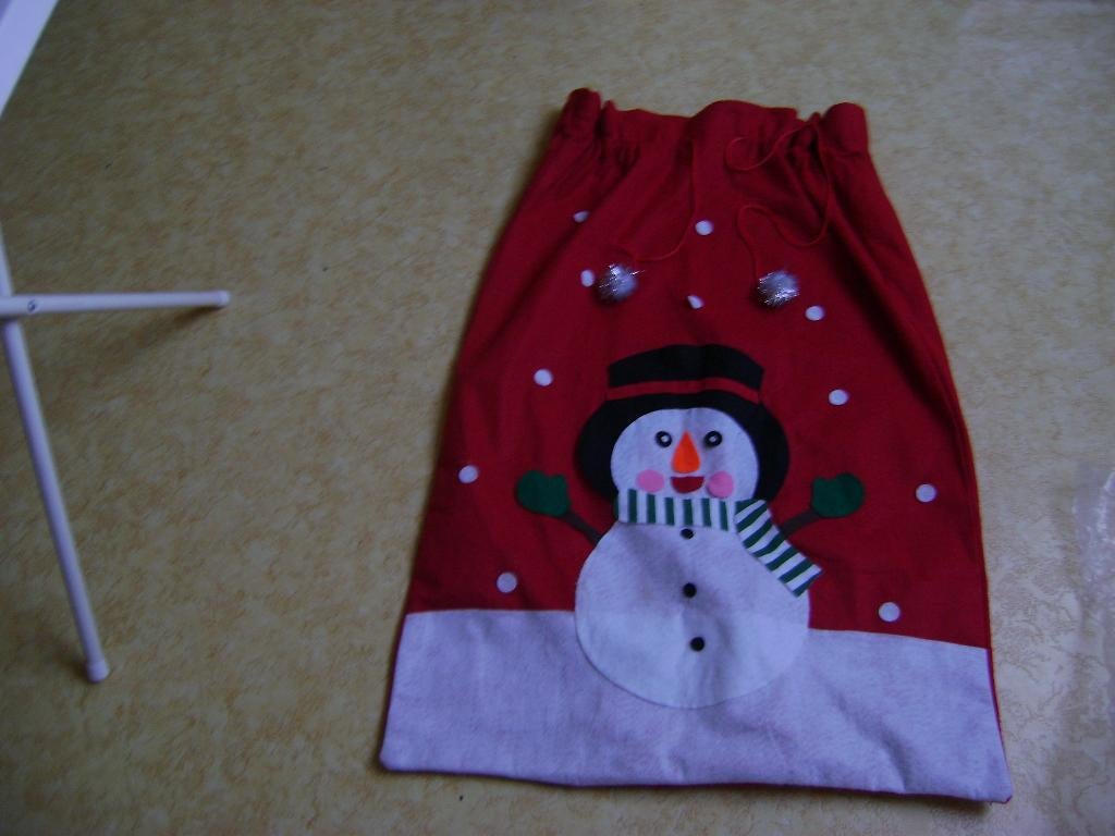 grote stoffen kerstcadeau zak met aantrekkoord 88hoogx55bree, Diversen, Kerst, Ophalen of Verzenden, Zo goed als nieuw