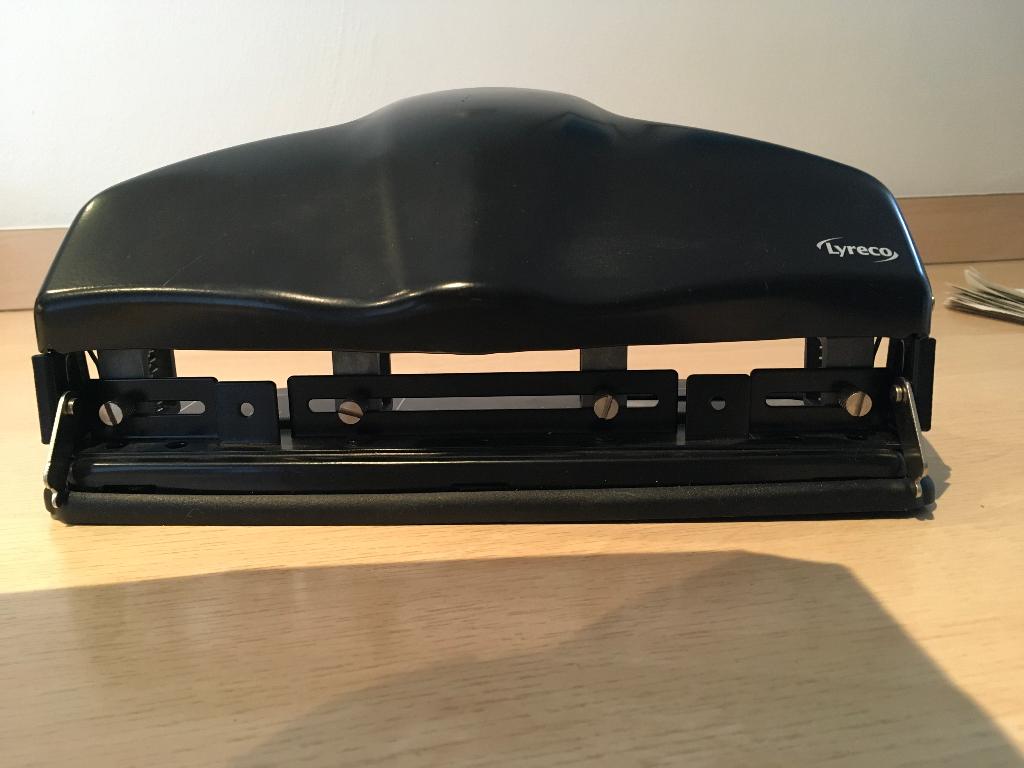 4-Gaats perforator, Diversen, Ophalen of Verzenden, Nieuw