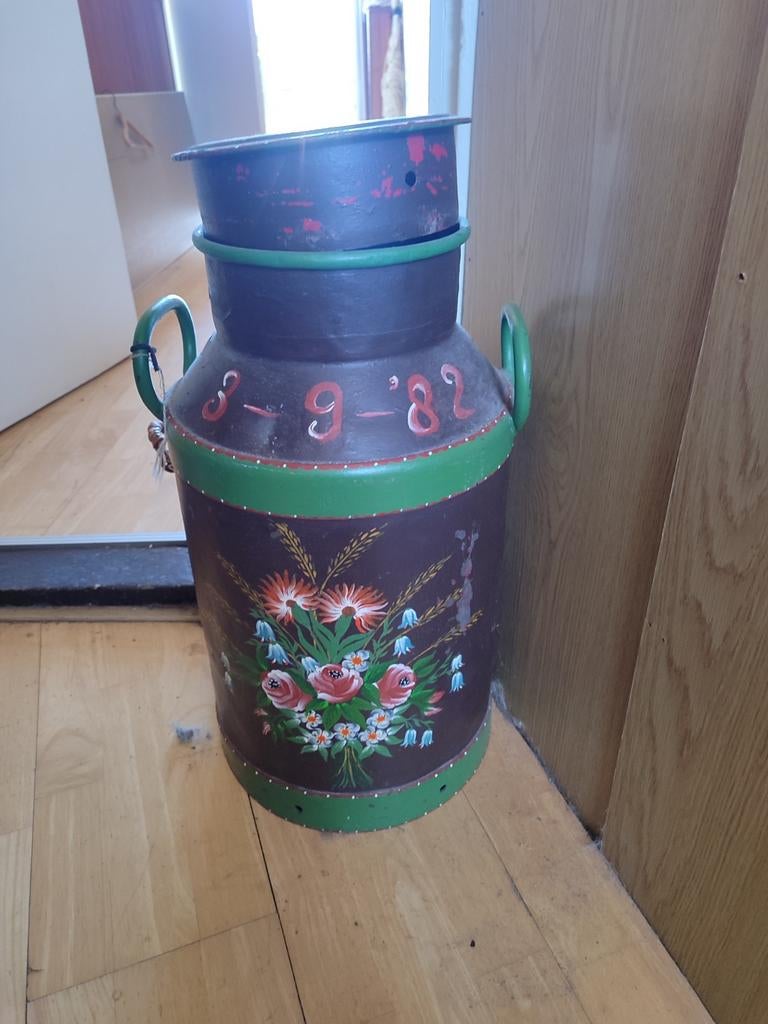 Ouderwetse Melkbus met Bloemmotief, Ophalen of Verzenden