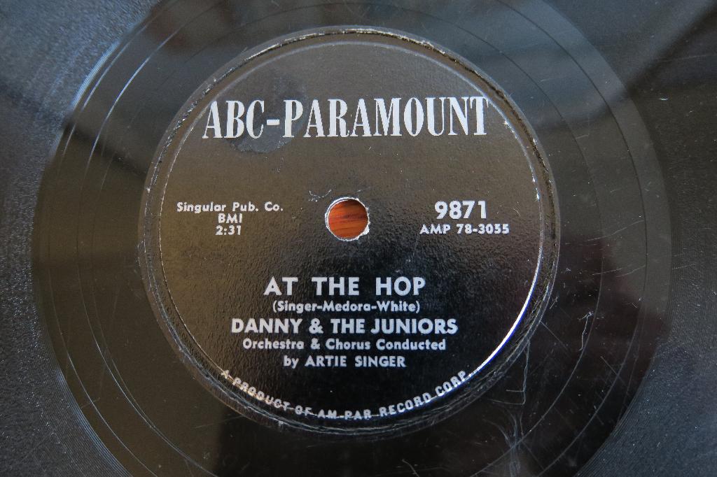 Danny and the Juniors At the hop 78 toeren 78 rpm schellak, Gebruikt, 10 inch, Overige typen, Ophalen of Verzenden