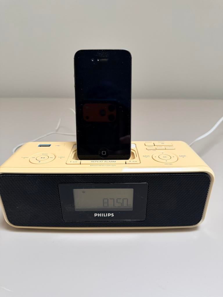 Philips DC200/79 wekkerradio. Geschikt voor Iphone/Ipod, Ophalen of Verzenden, Gebruikt, Digitaal