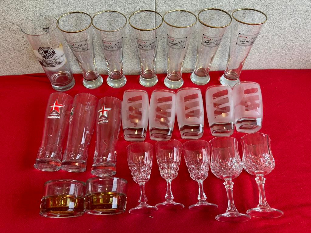 22 glass crystal items, Ophalen of Verzenden, Zo goed als nieuw, Glas, Pot, Bus of Blik
