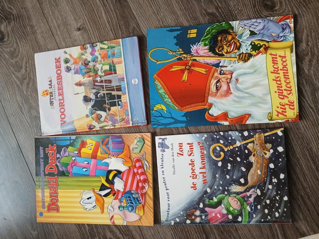 Verzameling sinterklaasboeken lees voorlees liedjes, Ophalen, Zo goed als nieuw