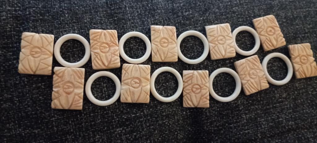 aparte armband been?, Sieraden, Tassen en Uiterlijk, Armbanden, Ophalen of Verzenden, Gebruikt, Overige materialen