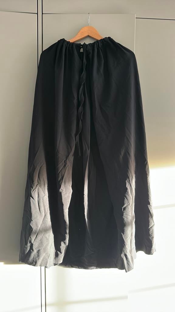 Zwarte cape, Ophalen of Verzenden, Zo goed als nieuw, Carnaval, Kleding
