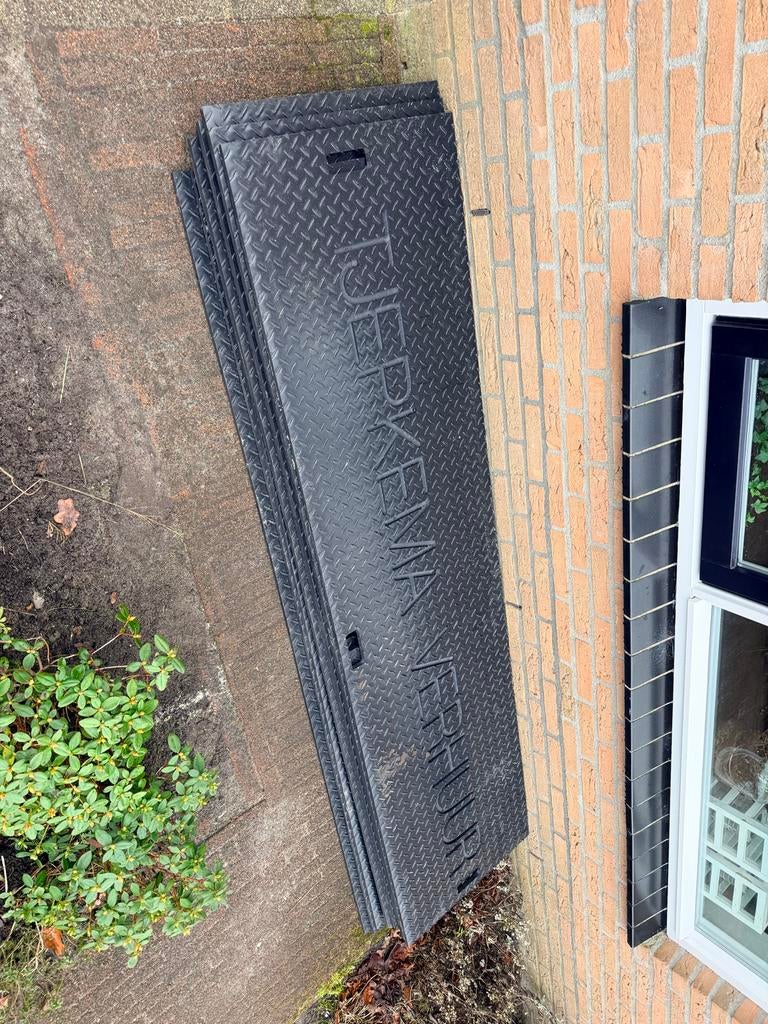 Rijplaten te huur - 240x60cm, Doe-het-zelf en Verbouw, Platen en Panelen, Ophalen, Gebruikt, Overige materialen, 20 tot 50 mm