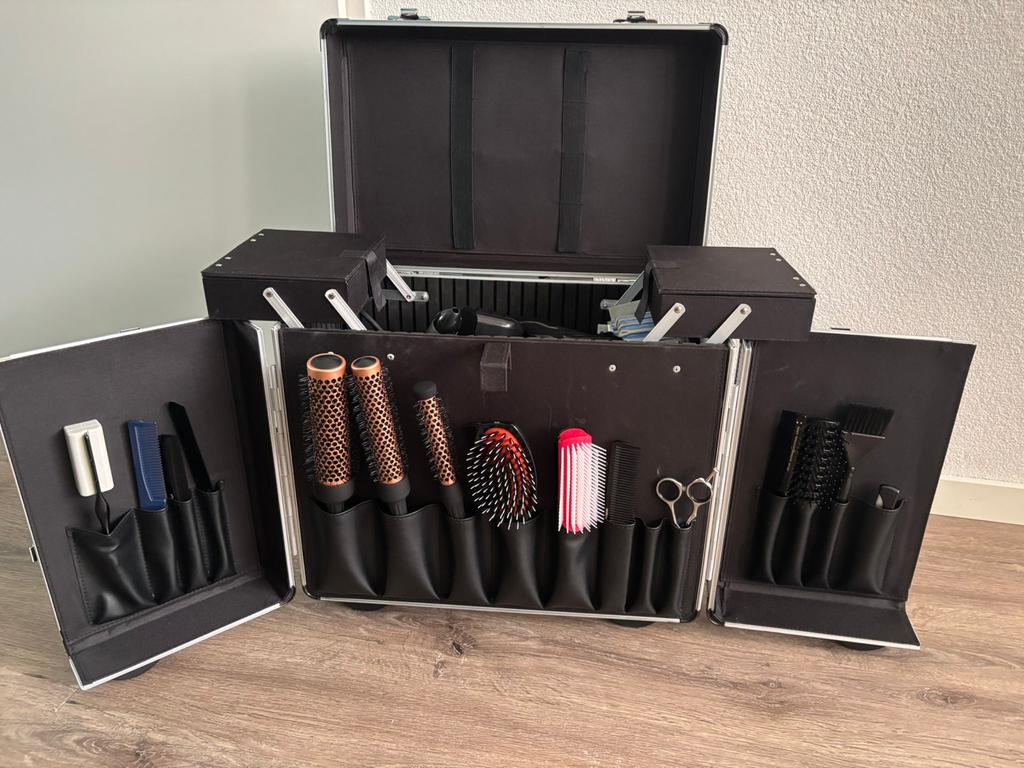 Complete kappersset met koffer 1 week gebruikt op school, Ophalen, Zo goed als nieuw, Overige kleuren, Hardcase