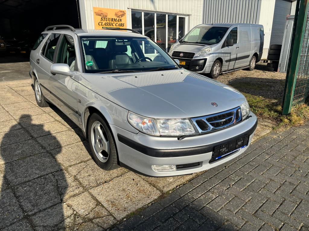 Supermooie Saab 9-5 Station van 1e eigenaar!!, Auto's, Saab, Voorwielaandrijving, Zwart, 4 cilinders, 2300 cc