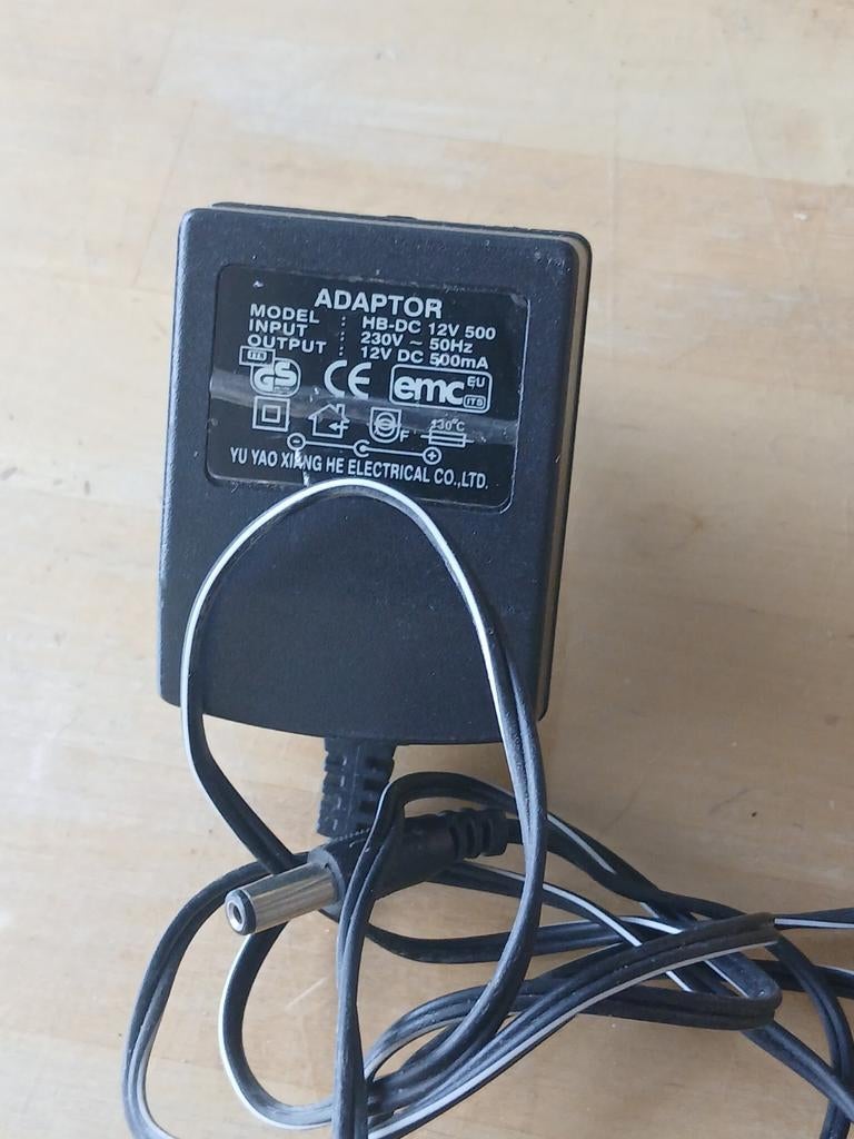 Universele Adapter 12V 500mA, Audio, Tv en Foto, Opladers, Ophalen of Verzenden, Gebruikt