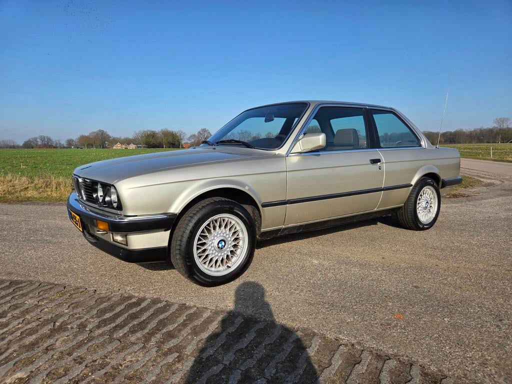 BMW e30 325i 1986 Belastingvrij !, Auto's, Oldtimers, Achterwielaandrijving, Bedrijf, BMW, Coupé